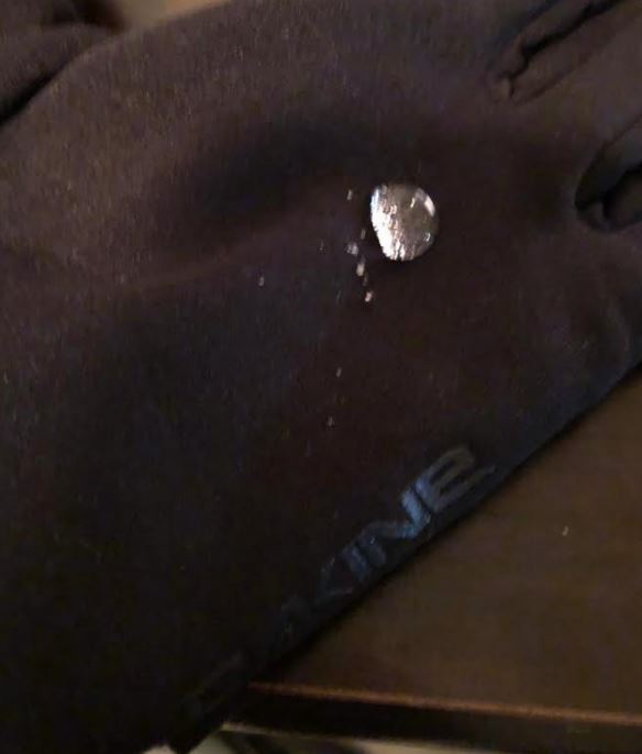 water droplet on dakine gloves