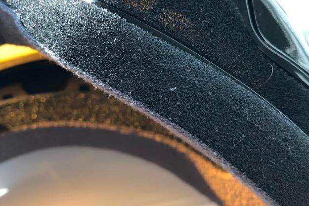 padding around the rim of ski goggles padding around the rim of ski goggles